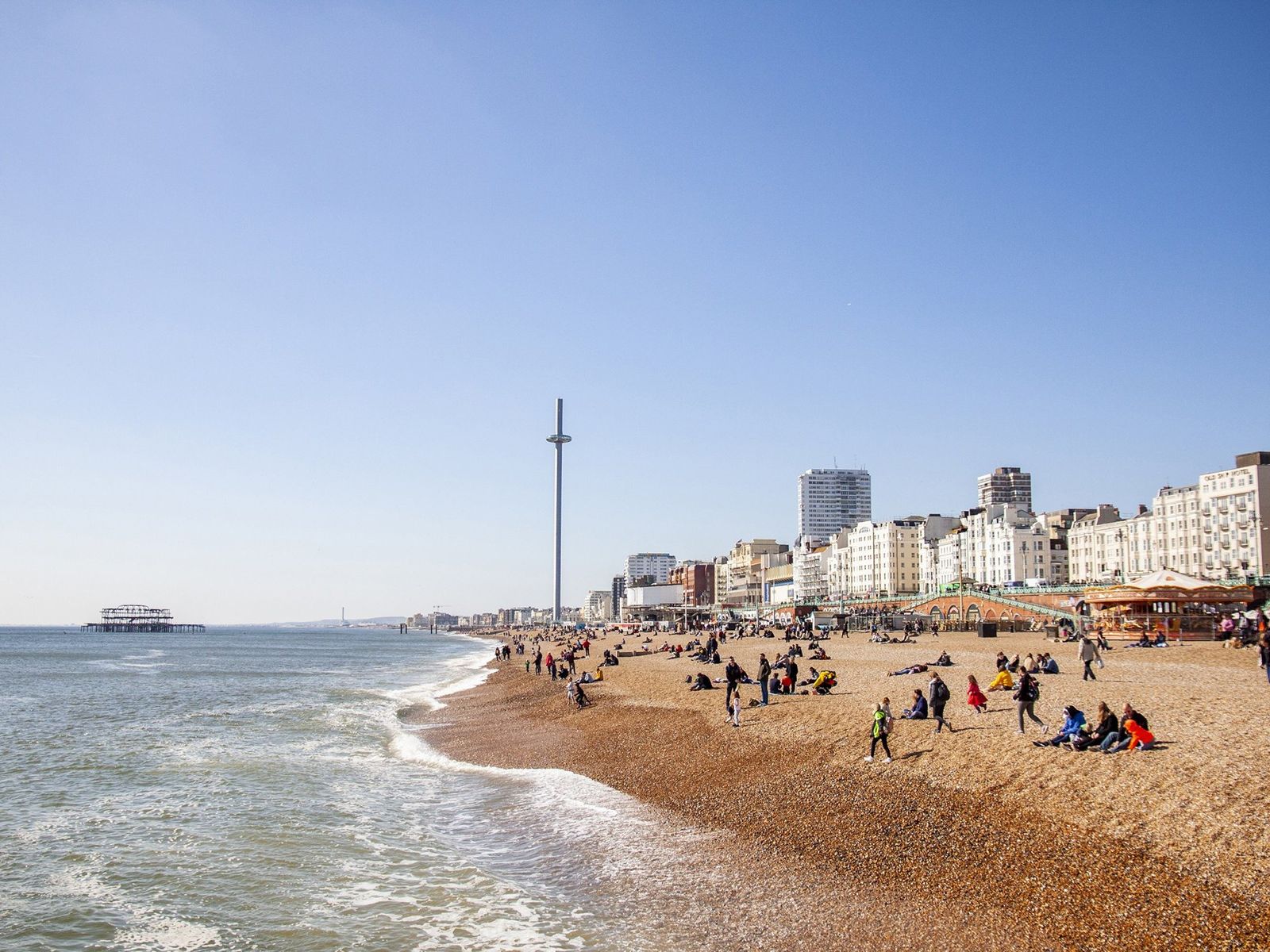 Napsütéses tengerpart Brightonban