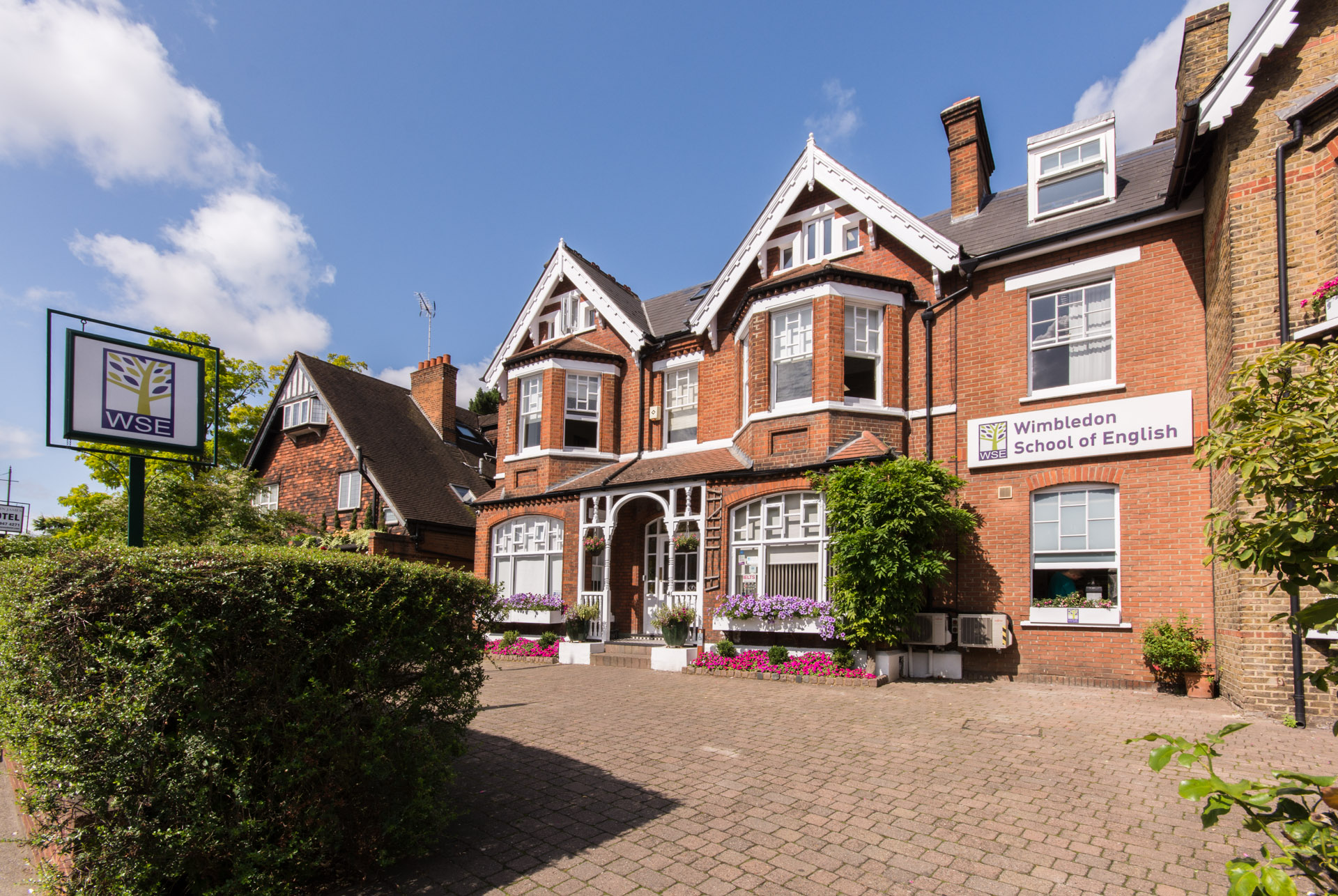 Wimbledon School of English, London